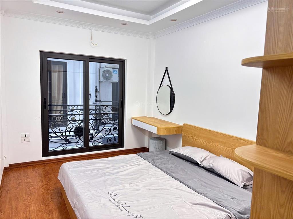 Phúc lợi long biên, chủ cắt lỗ, giảm giá cực sâu! diện tích 34m2 x 5 tầng ô tô đỗ