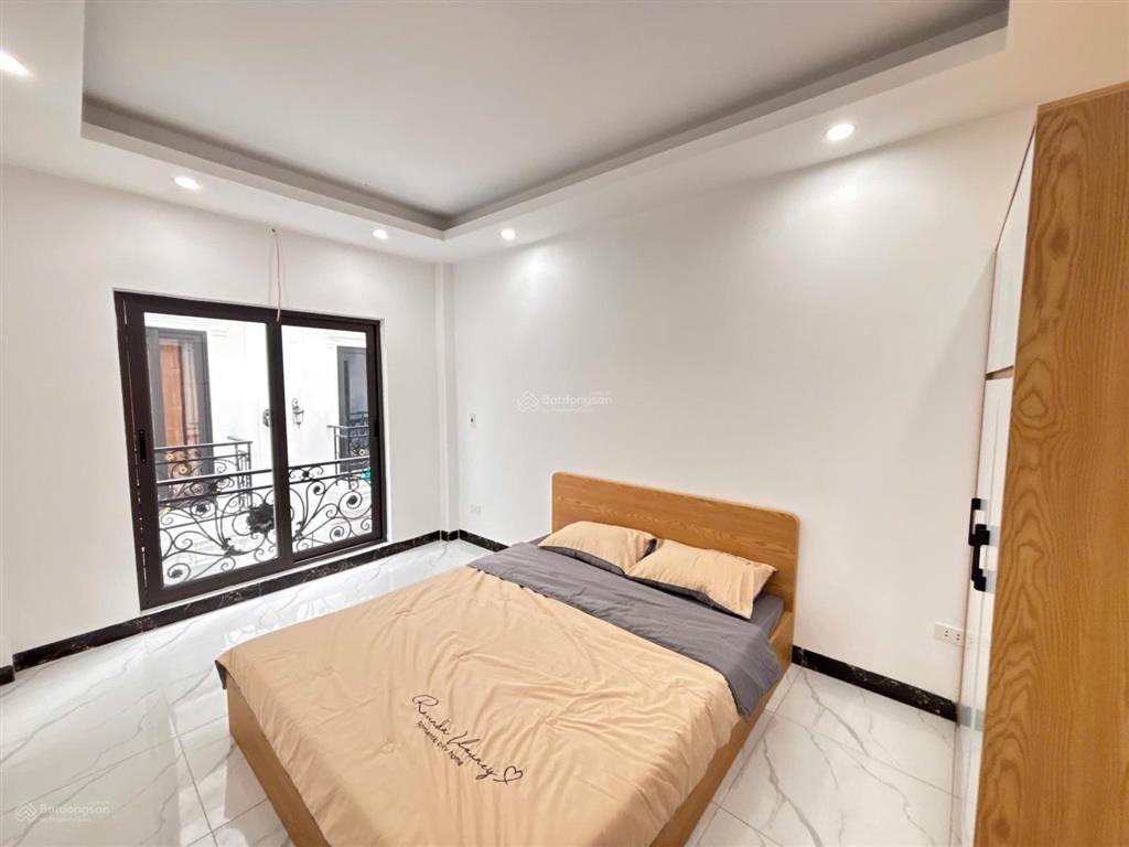 Phúc lợi long biên, chủ cắt lỗ, giảm giá cực sâu! diện tích 34m2 x 5 tầng ô tô đỗ