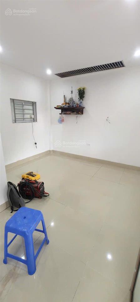 Cho thuê nr 4pn, 3wc, 30m2 tại số 1 ngách 17 ngõ 477, nguyễn trãi, 13 triệu vnd