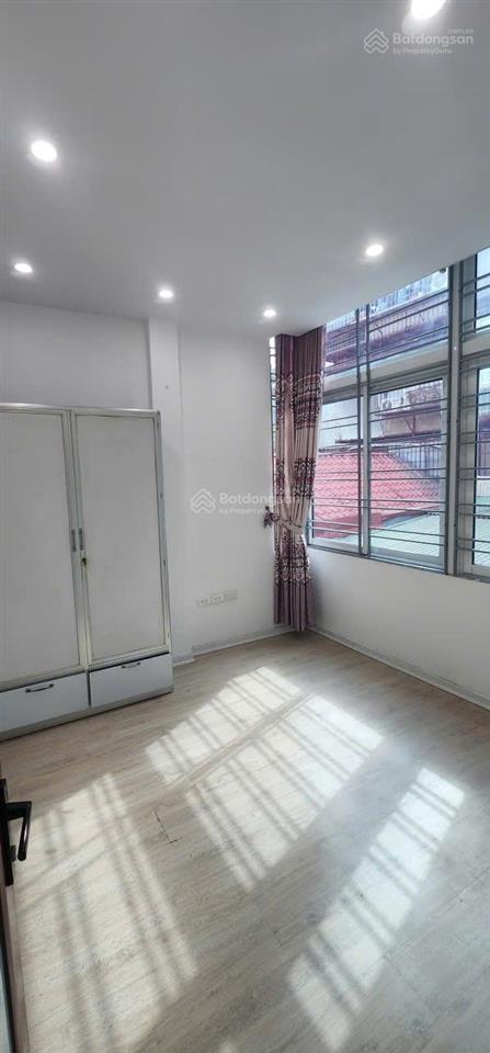 Cho thuê nr 4pn, 3wc, 30m2 tại số 1 ngách 17 ngõ 477, nguyễn trãi, 13 triệu vnd