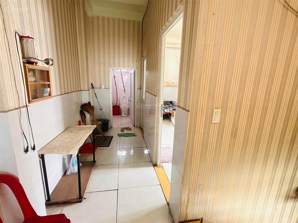 Nhà bán, giá 8,1 tỷ, diện tích, 95 mét vuông, nhà 4 tầng. chỉ 85 tr/m2