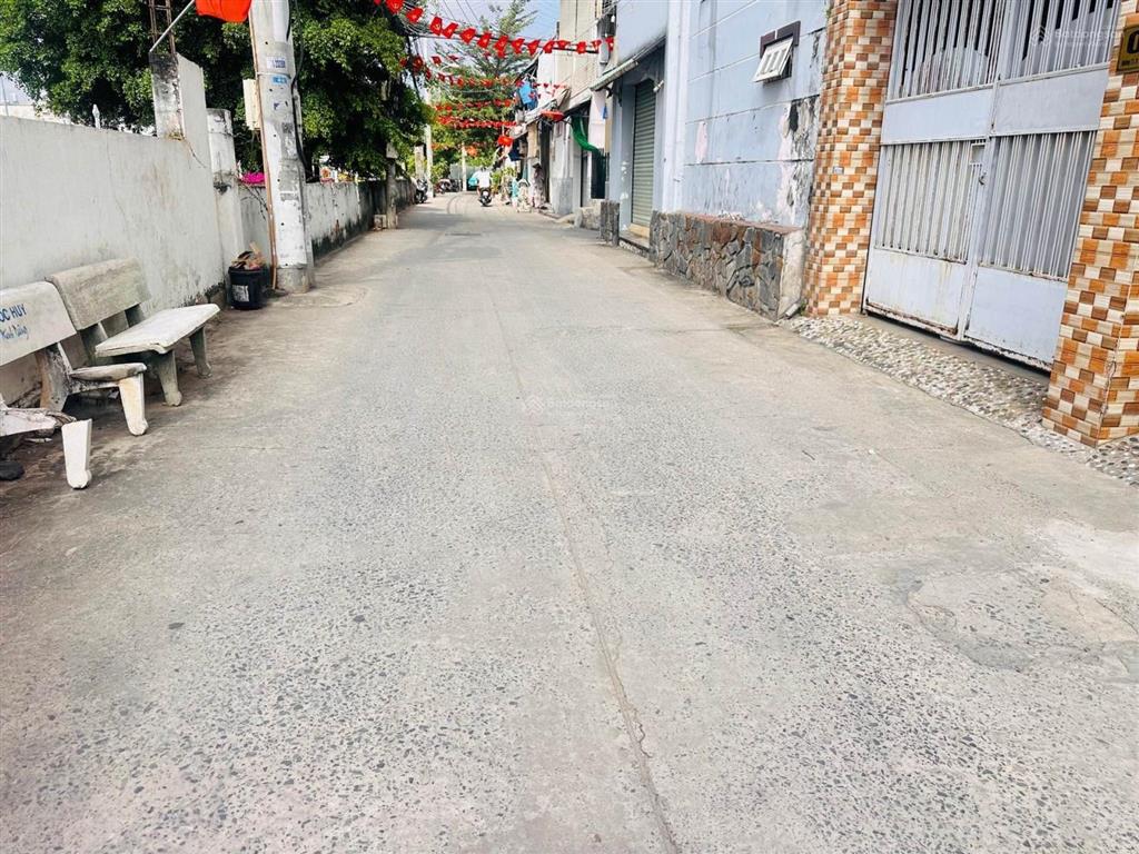 Nhà bán, giá 8,1 tỷ, diện tích, 95 mét vuông, nhà 4 tầng. chỉ 85 tr/m2