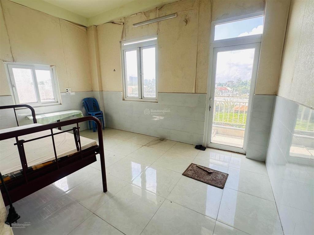 Nhà bán, giá 8,1 tỷ, diện tích, 95 mét vuông, nhà 4 tầng. chỉ 85 tr/m2