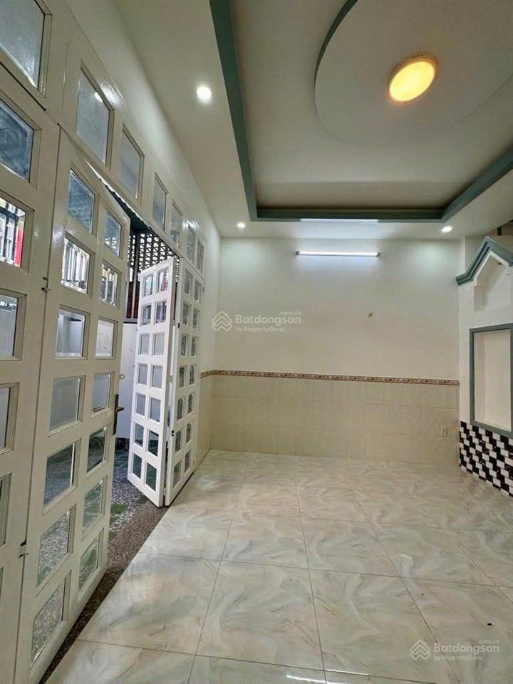 * diện tích 55 m2, (5*11) giá 4,9 tỷ, p. phú hữu, tp thủ đức.