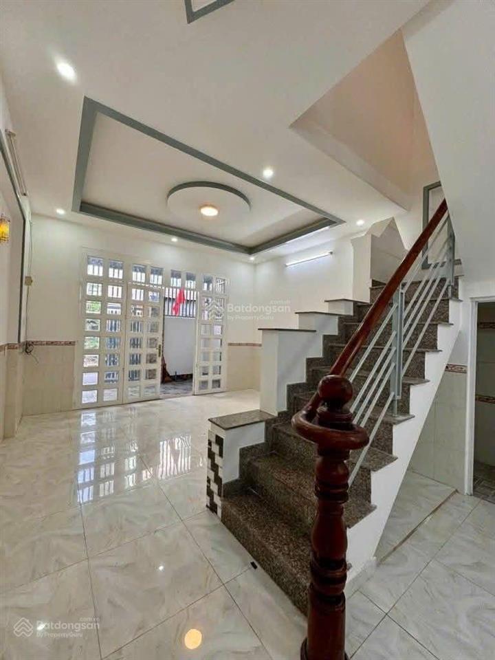 * diện tích 55 m2, (5*11) giá 4,9 tỷ, p. phú hữu, tp thủ đức.