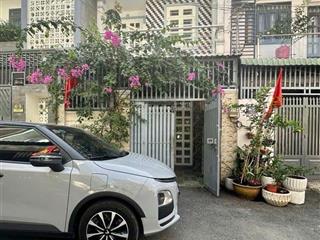 * diện tích 55 m2, (5*11) giá 4,9 tỷ, p. phú hữu, tp thủ đức.