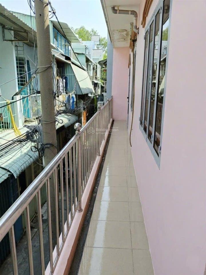 * nhà bán linh xuân, 30m ra hẻm ôtô 72m2 chỉ có 4.5 tỷ.
 đường số 13, linh xuân, tp thủ đức