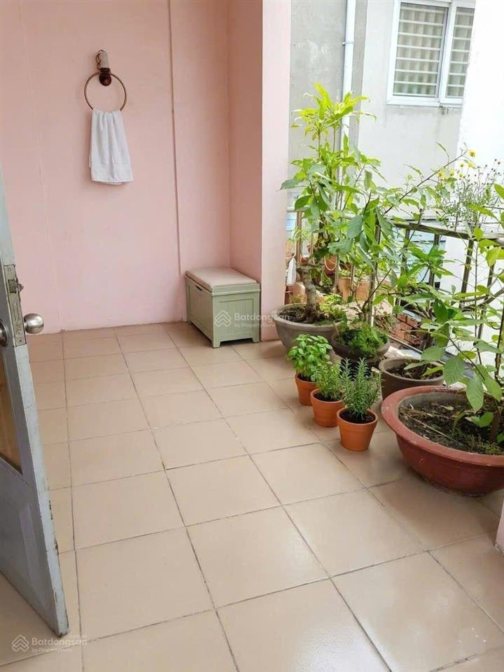 * nhà bán linh xuân, 30m ra hẻm ôtô 72m2 chỉ có 4.5 tỷ.
 đường số 13, linh xuân, tp thủ đức