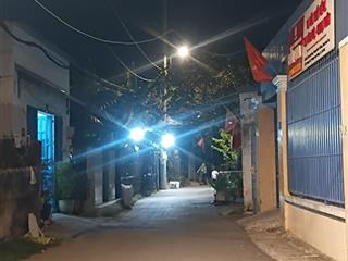Nhà bán dt 83m2 (4,65 x 17,8m), giá 4.5 tỷ. đường nguyễn duy trinh, p. long trường, thủ đức