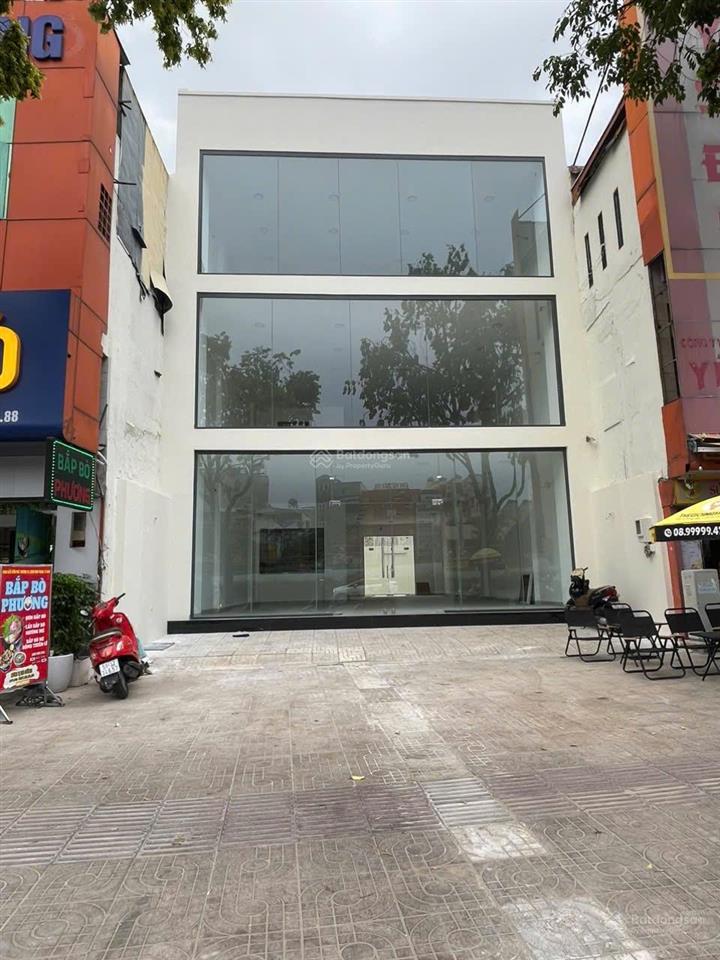 Nhà mới xây ngang 9m  mặt tiền điện biên phủ  đối diện cổng trường đh hutech  quận bìhh thạnh