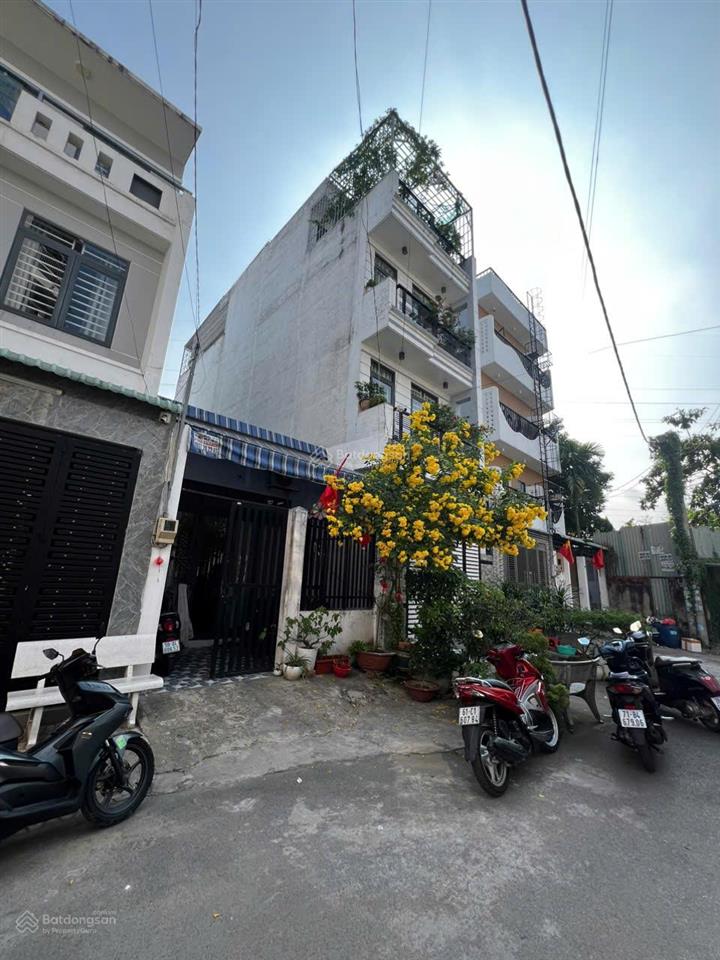Chính chủ bán nhà 3 tầng, kiên cố, đường 5m có vỉa hè, pháp lý chuẩn chỉnh, gần hoàng diệu 2