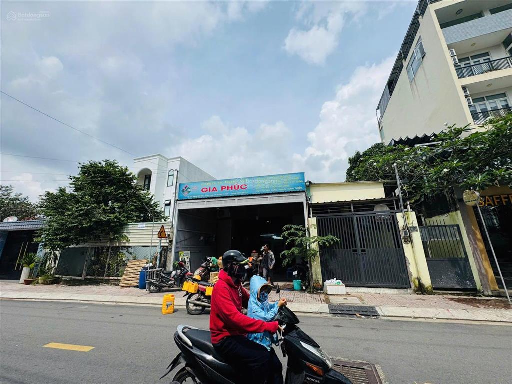 Bán lô đất mặt tiền sát hoàng diệu 2. thích hợp làm khách sạn, chdv. diện tích 222.3m2 (8.4x26m)