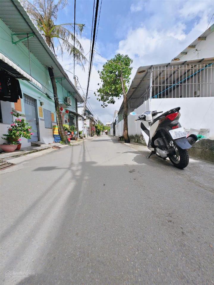 Bán nhanh lô đất đẹp gần xa lộ hà nội 172.6m² (7.2 m nở hậu 9.98m) ô tô ra vào thoải mái