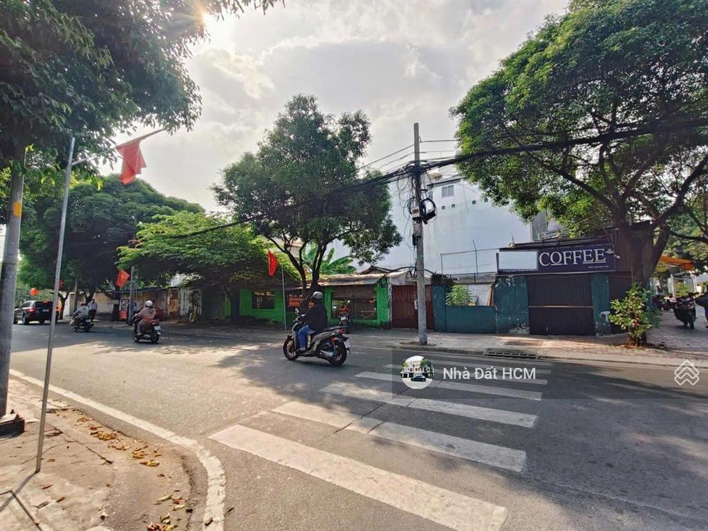 Hàng hiếm thủ đức, đất góc 3 mặt tiền bình thọ vuông như tờ a4 ngang cực đẹp