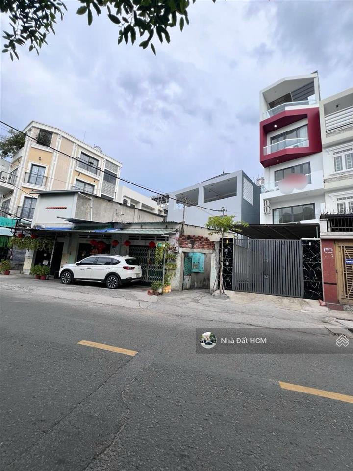 Hàng mua giữ tiền! bán nhà 5 tầng mặt tiền sầm uất đường 9. nhà cho thuê dòng tiền tốt, ngang rộng