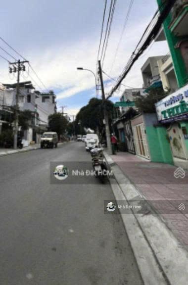 Bán nhà mặt tiền đường dương văn cam. hiện trạng là nhà cũ tiện xây mới. mặt tiền đường rộng rãi