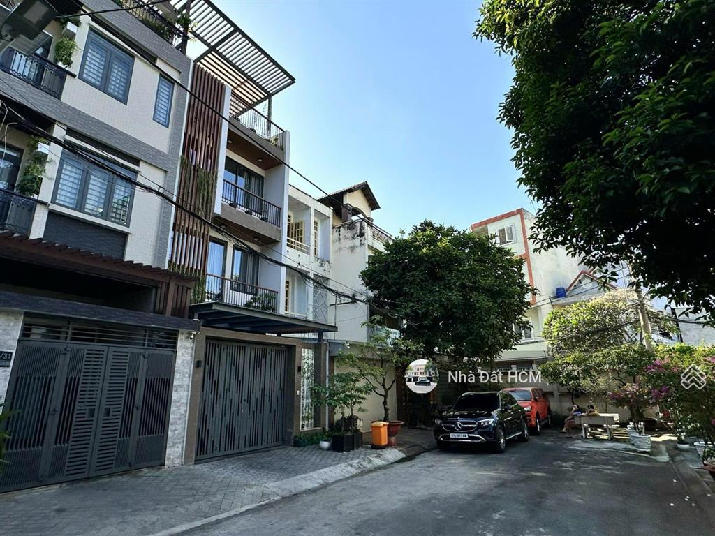 Bán nhà 3 tầng, trong kdc liền kề himlam  đường hoàng diệu 2, khu dân trí, đường ô tô tránh nhau