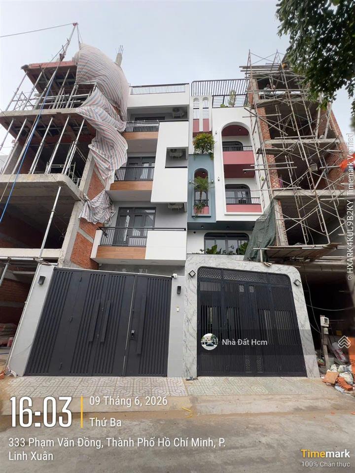 Nhà 1/phạm văn đồng, đường trước nhà 8m, vỉa hè cây xanh 2 bên, nhà 4 tầng hoàn công chuẩn