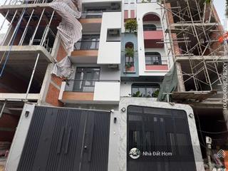 Nhà 1/phạm văn đồng, đường trước nhà 8m, vỉa hè cây xanh 2 bên, nhà 4 tầng hoàn công chuẩn