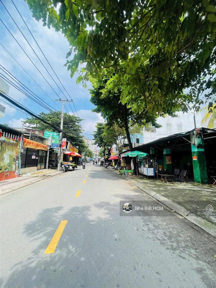 Hàng hiếm linh tây, ngay đại học cảnh sát nhà 2 tầng ngang 6m vuông vức, hoàn công đủ