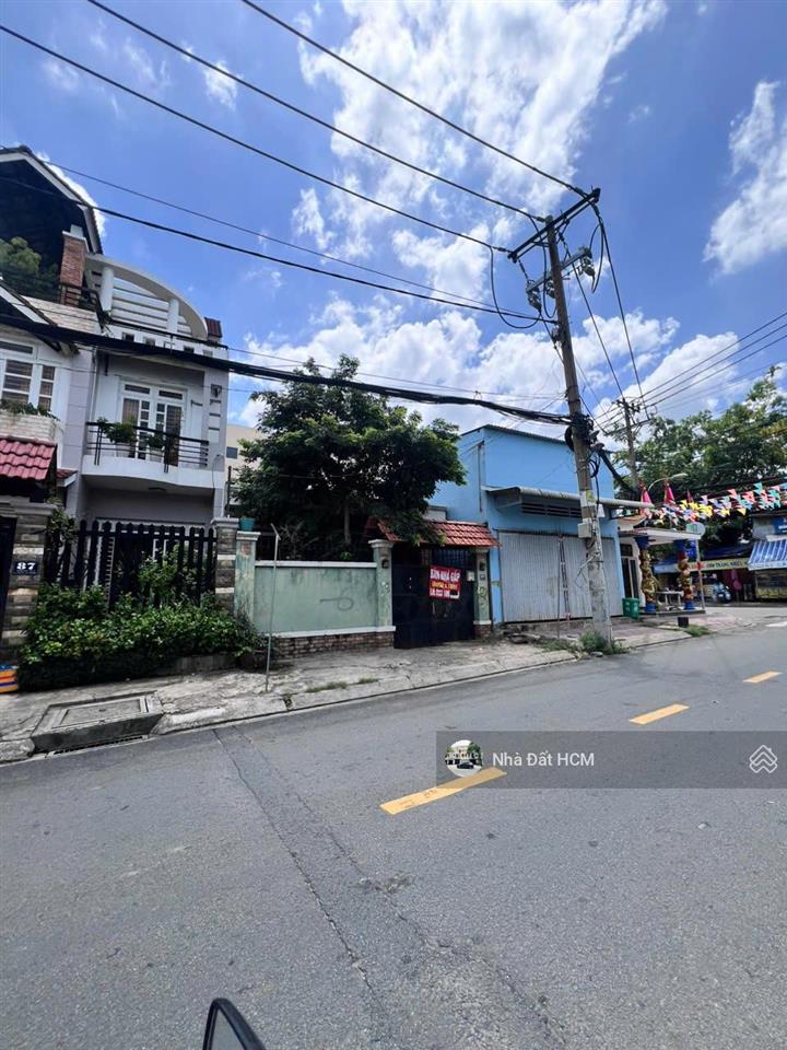 Hàng hiếm linh tây, ngay đại học cảnh sát nhà 2 tầng ngang 6m vuông vức, hoàn công đủ