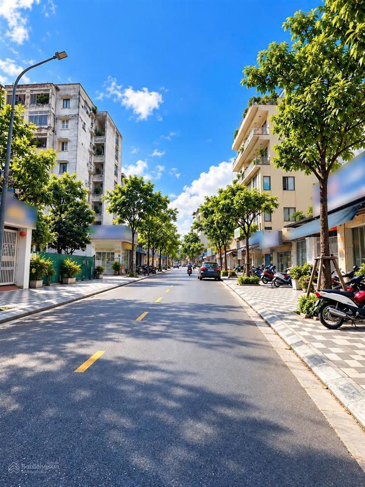 Bán đất mặt phố  phú thượng  tây hồ  71m  vỉa hè rộng  kinh doanh tốt  thửa đất vuông đẹp