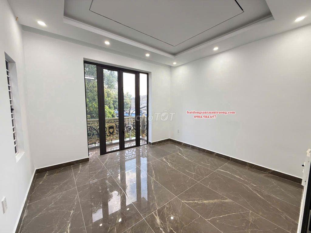 Rẻ quá hơn 2 tỷ nhà mới 3.5 tầng cọc KN - ngay TT chợ Quán Toan