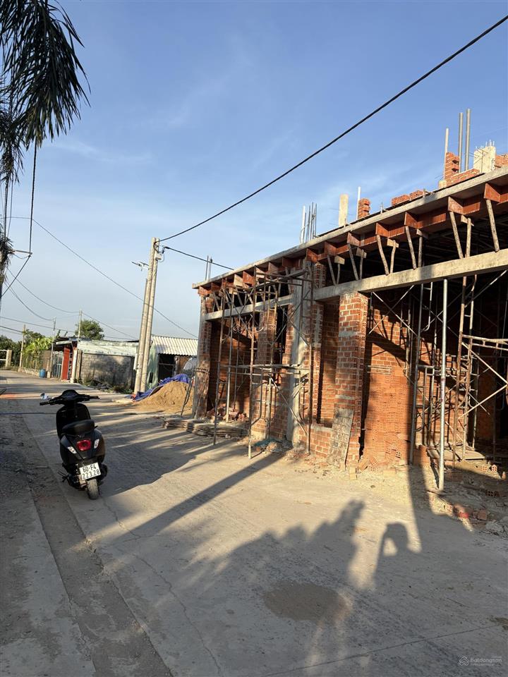 Chủ bán gấp lô đất định làm quà hồi môn cho gái cưng cách trục chính 1 sẹc ngắn 30m