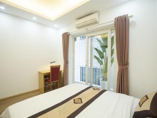 Tòa nhà sumitomo cho thuê căn hộ dịch vụ có giá 18 triệu tại phố đào tấn, gần lotte