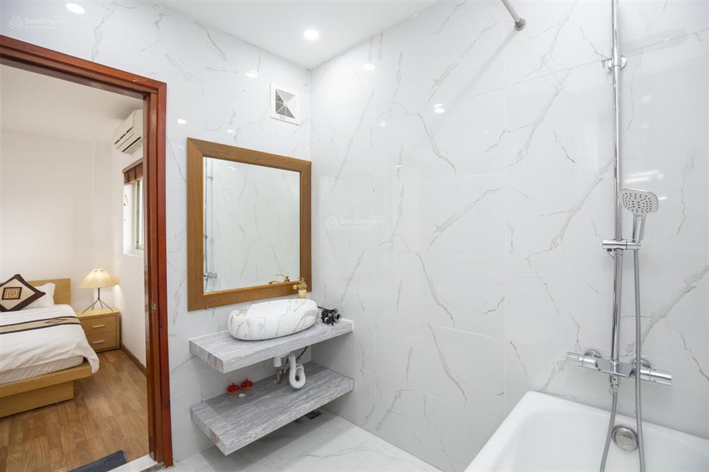 Tòa nhà sumitomo cho thuê căn hộ dịch vụ 1 ngủ 65m2 tại đào tấn gần lotte
