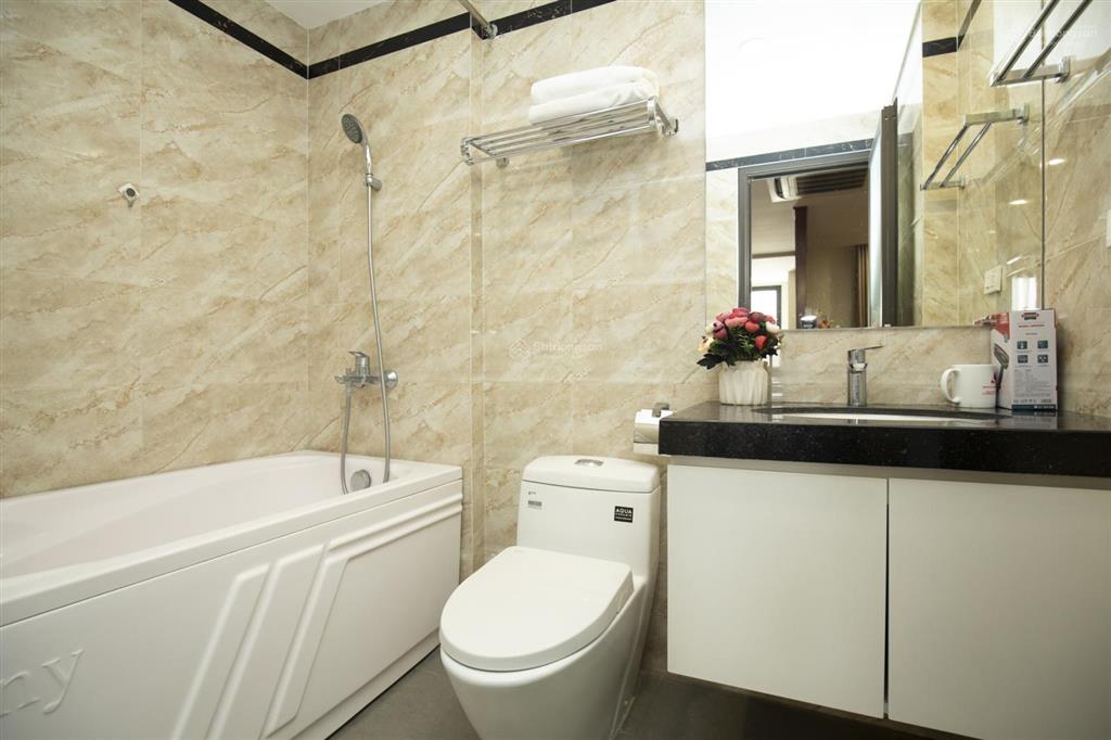 Cho thuê căn hộ dịch vụ phố đào tấn 1 phòng ngủ, 50m²
