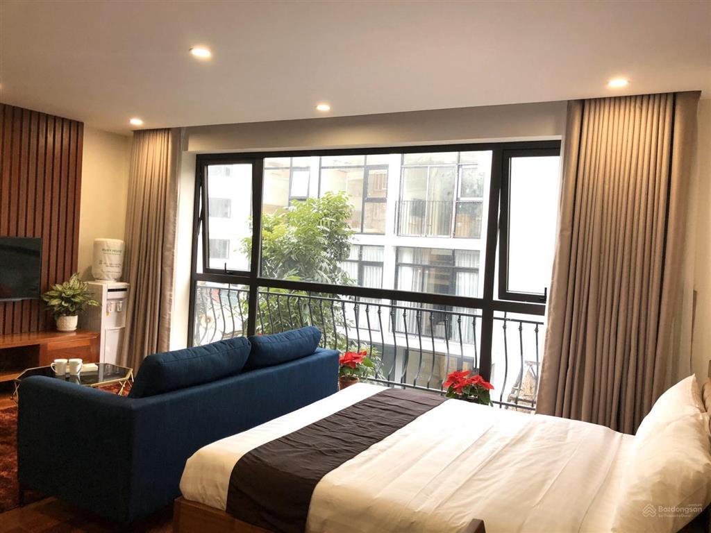 Cho thuê căn hộ dịch vụ phố đào tấn 1 phòng ngủ, 50m²