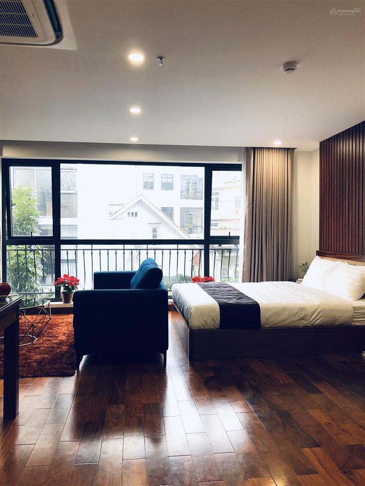 Cho thuê căn hộ dịch vụ phố đào tấn 1 phòng ngủ, 50m²