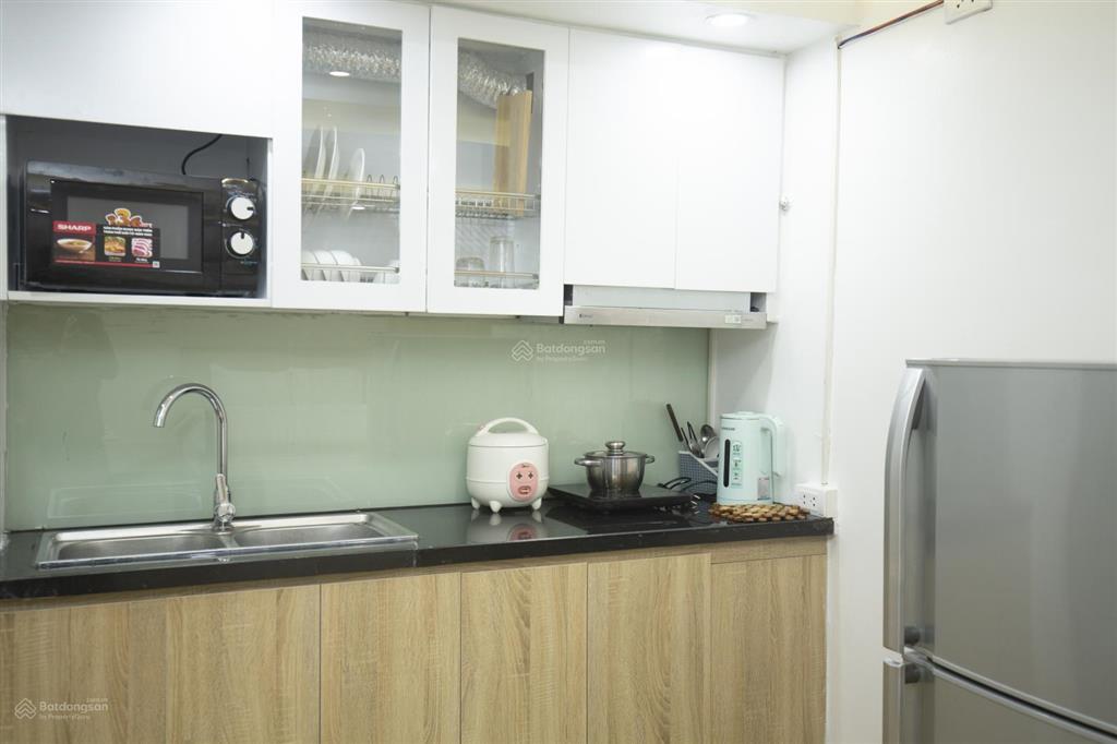 Tòa nhà sumitomo cho thuê căn hộ dịch vụ 1 phòng ngủ diện tích 40m2 tại phố linh lang