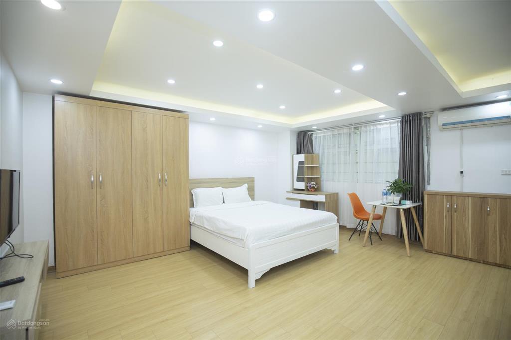 Tòa nhà sumitomo cho thuê căn hộ dịch vụ 1 phòng ngủ diện tích 40m2 tại phố linh lang