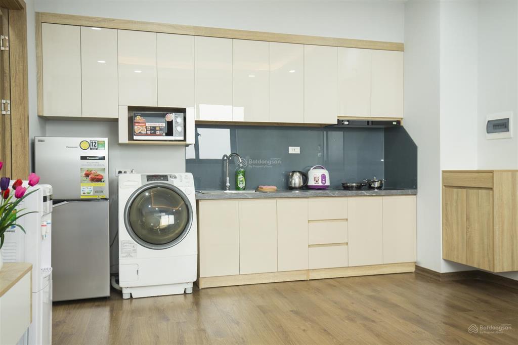 Căn hộ dịch vụ cho thuê tại phố đào tấn 1 phòng ngủ, 60m²