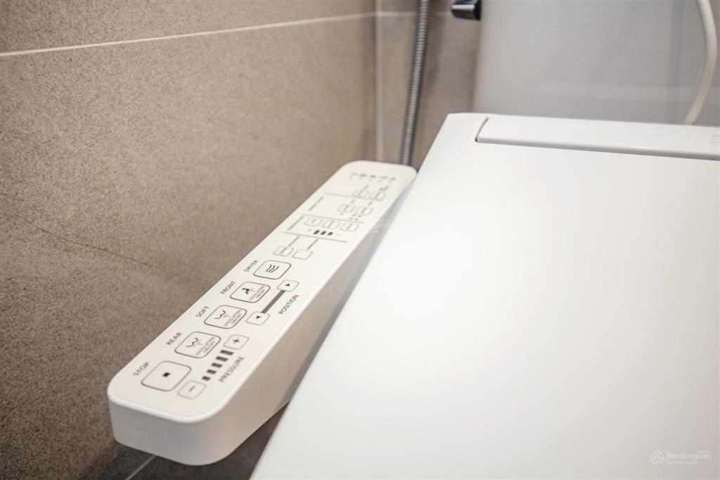 Căn hộ dịch vụ phố phan kế bính cho thuê căn 1 ngủ 55m2, thoáng có ban công rộng