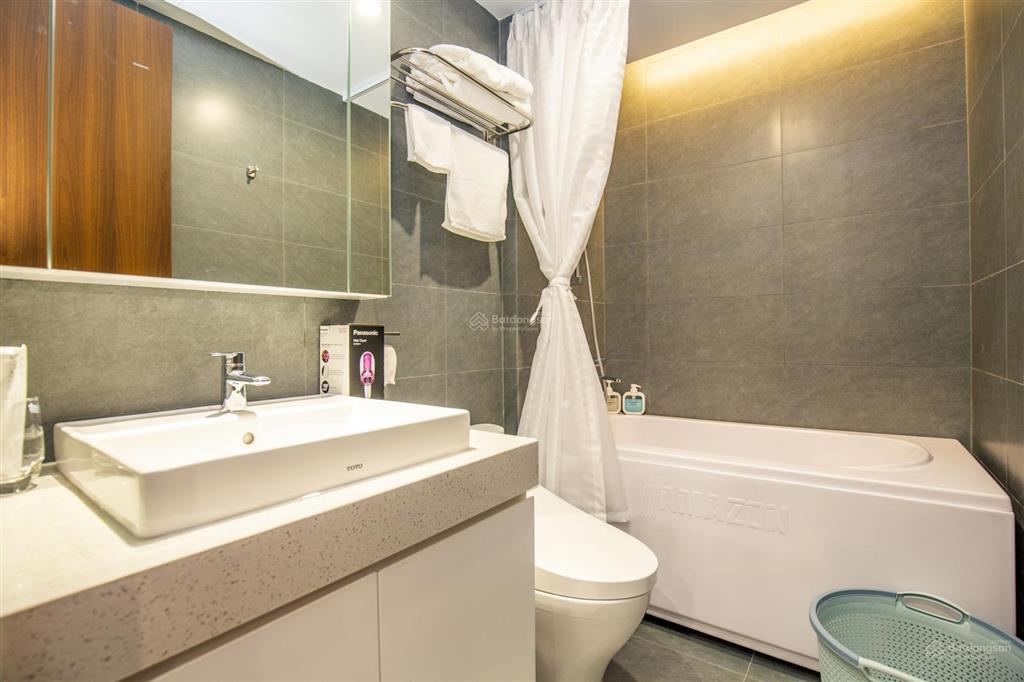 Tòa nhà sumitomo cho thuê căn hộ dịch vụ 1 phòng ngủ diện tích 55m2 tại phố linh lang