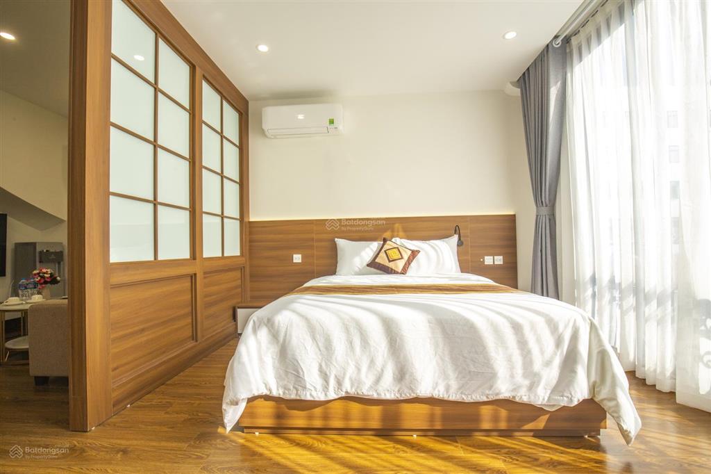 Tòa nhà sumitomo cho thuê căn hộ dịch vụ 1 phòng ngủ diện tích 55m2 tại phố linh lang