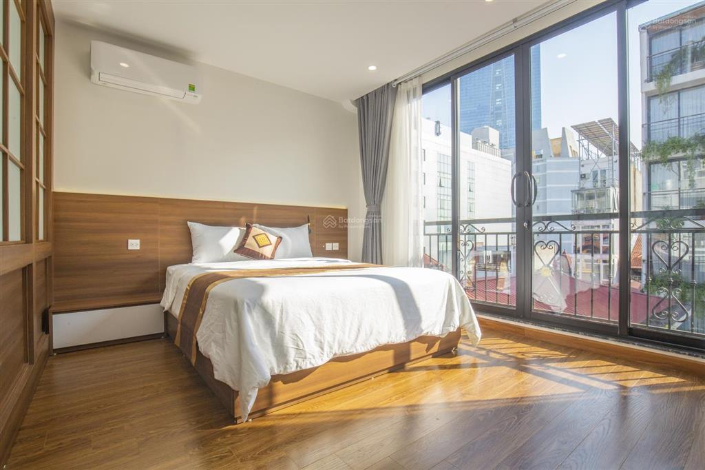 Tòa nhà sumitomo cho thuê căn hộ dịch vụ 1 phòng ngủ diện tích 55m2 tại phố linh lang