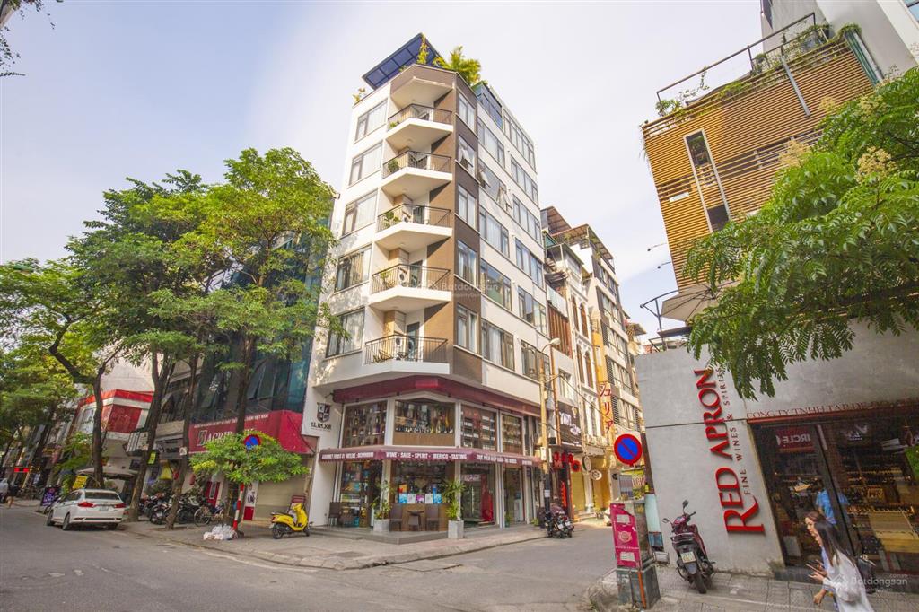 Tòa nhà sumitomo cho thuê căn hộ dịch vụ 2 ngủ 80m2 tại linh lang gần lotte