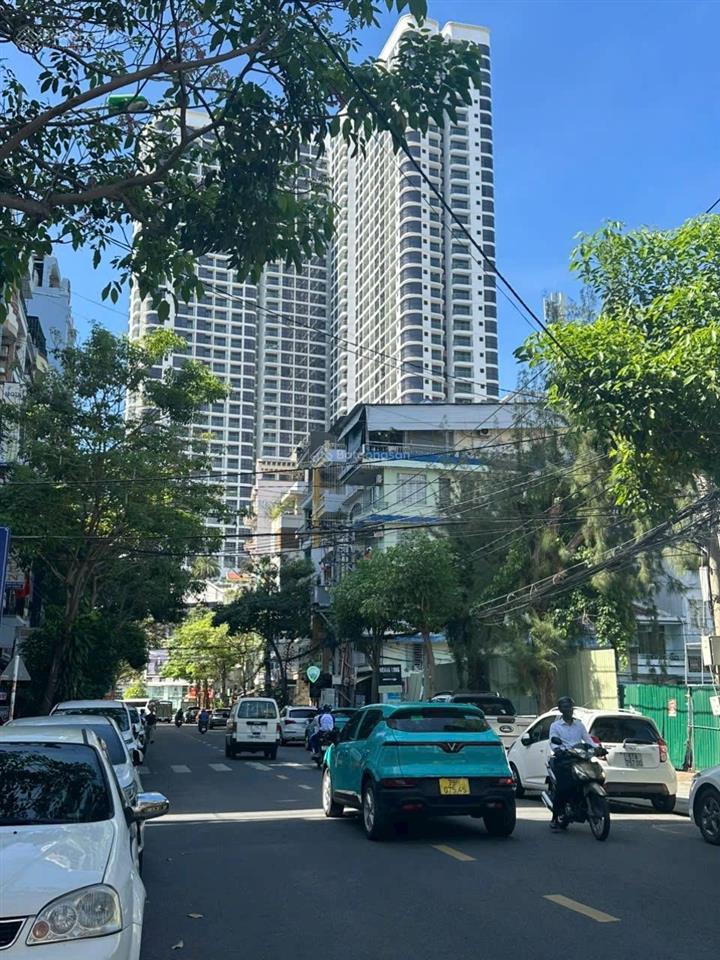 Nhà 2 tầng hẻm ô tô đường hoàng hoa thám  lộc thọ  nha trang