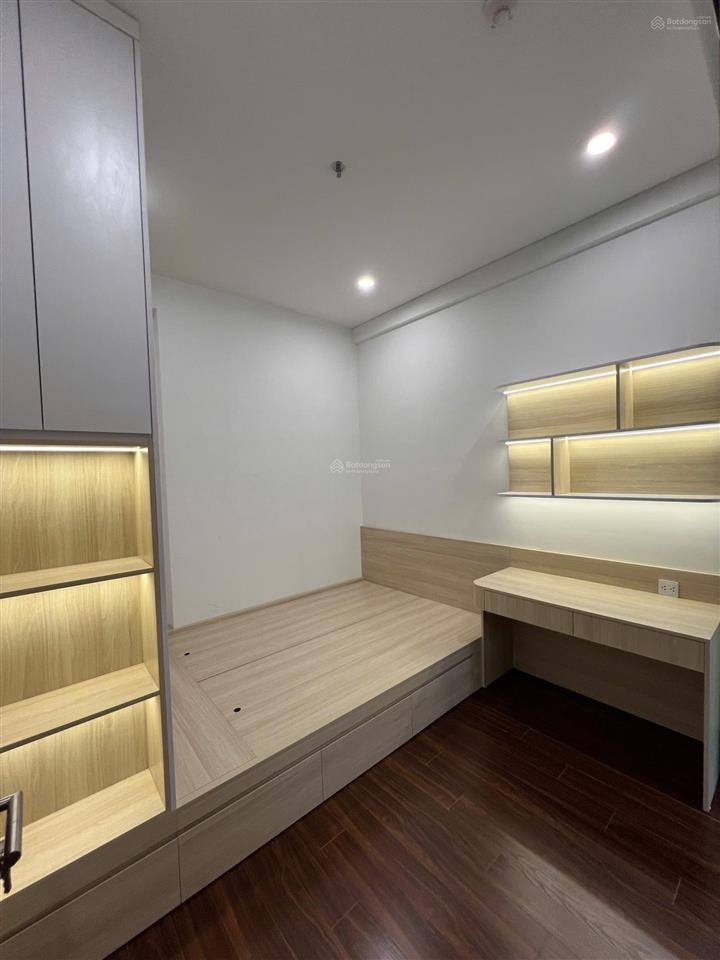 Chủ nhà cần bán căn 2n2vs phân khu cao cấp masteri, tầng trung, chỉ 4.9 tỷ ở vinhomes ocean park