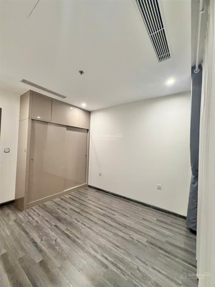 Căn 3n ruby, nguyên bản cho khách thích làm nội thất theo ý muốn, chỉ 5.55 tỷ ở vinhomes ocean park