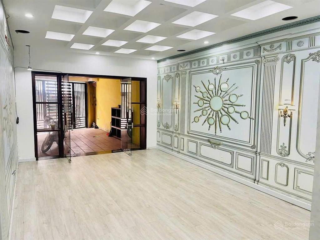 Phòng sleepbox cửa đóng tiện nghi trần hưng đạo, quận 5