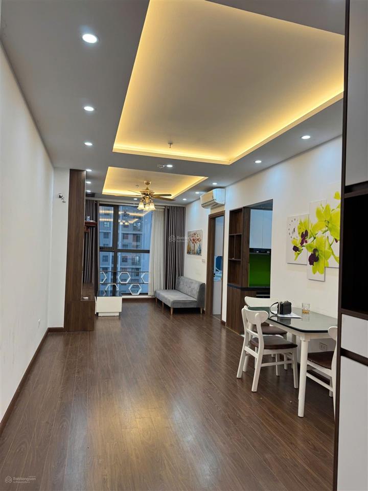 #bán nhà
bán gấp căn hộ 3 ngủ ecohome dt 80m², 3 phòng ngủ + 2 wc
phòng khách rộng dài