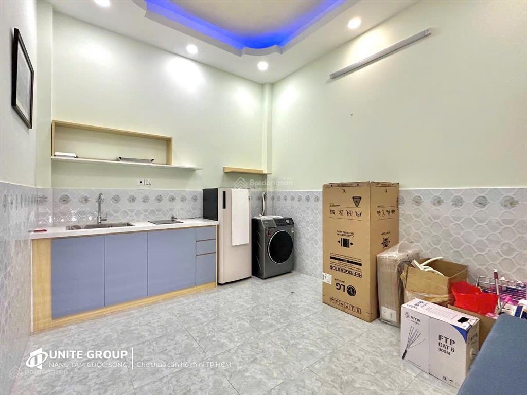 Cho thuê căn hộ đoàn văn bơ quận 4 nhà mới, 1pn ban công, máy giặt riêng, gần quận 1, cầu calmette
