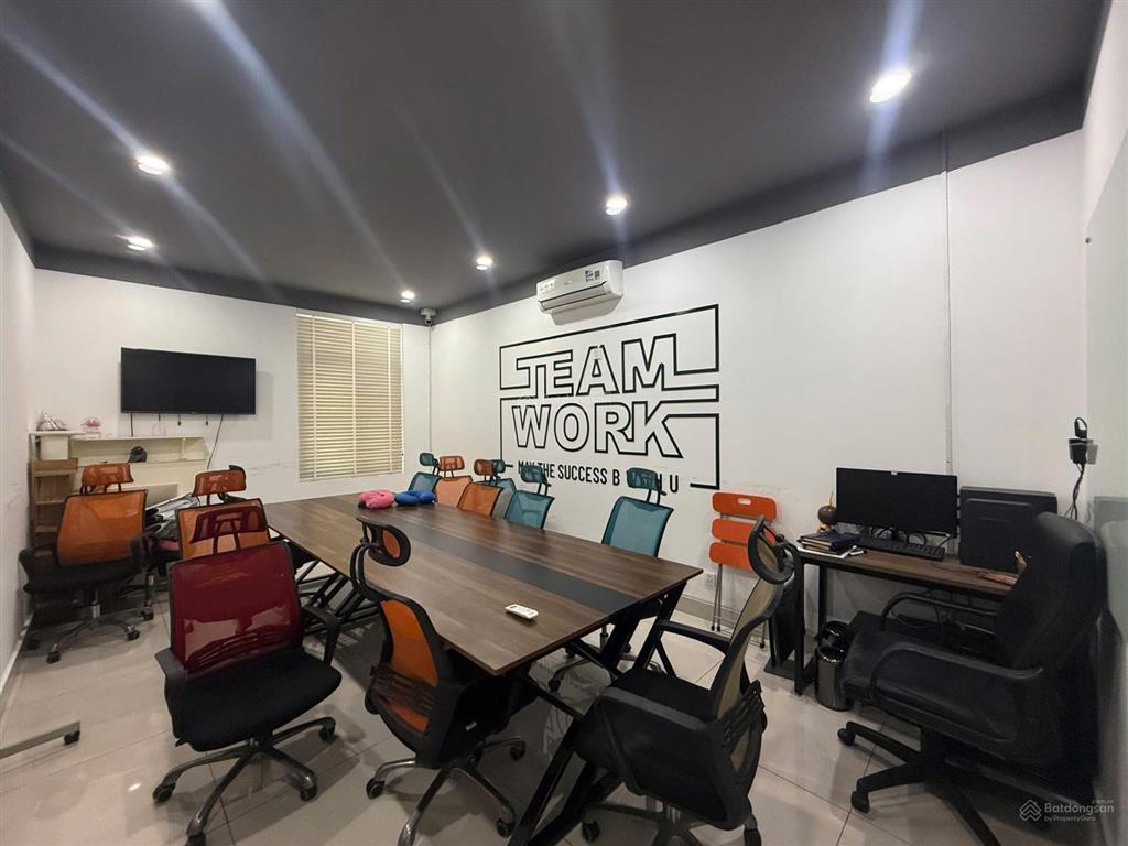 Văn phòng mặt tiền nguyễn cơ thạch, an khánh sala  125m²  50tr/thvào ngay. 0931 874 *** lyly