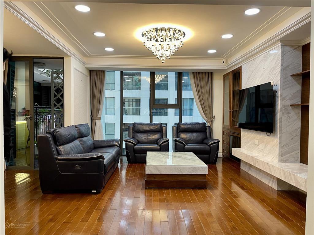 Cho thuê 2 ngủ 2 wc 120m2 hoàng thành tower  114 mai hắc đế nội thất cao cấp vào ở ngay