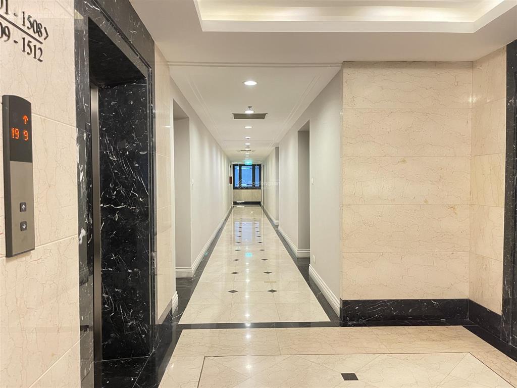 Cho thuê 2 ngủ 2 wc 120m2 hoàng thành tower  114 mai hắc đế nội thất cao cấp vào ở ngay